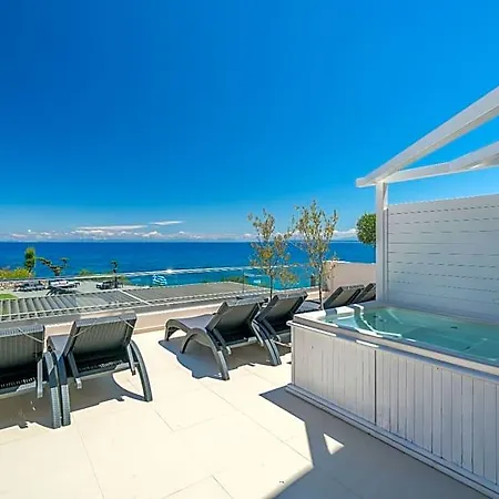 Hotel Kymothoe Elite 4*