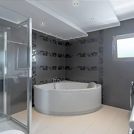 Hotel Kymothoe Elite 4*